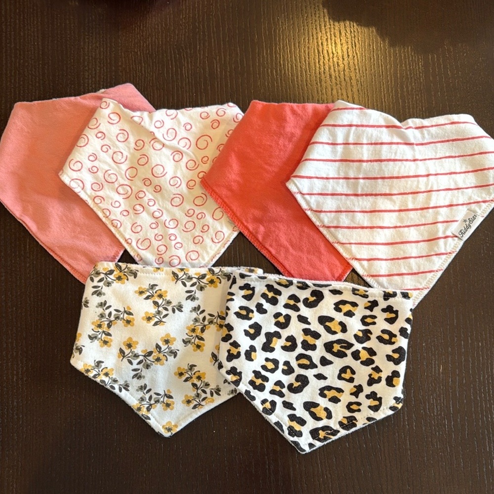 Great bundle of Baby Girls Stylish Bandana Bib Set